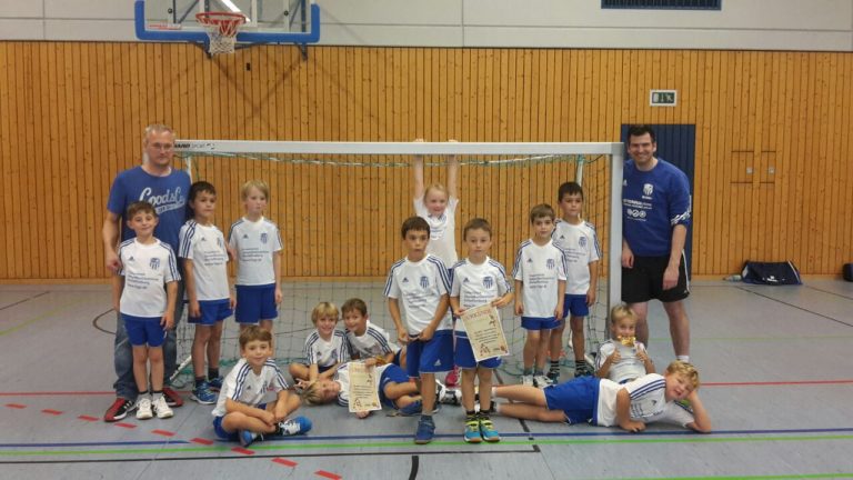 Minis Kahl: Trainingsauftakt und erstes Turnier