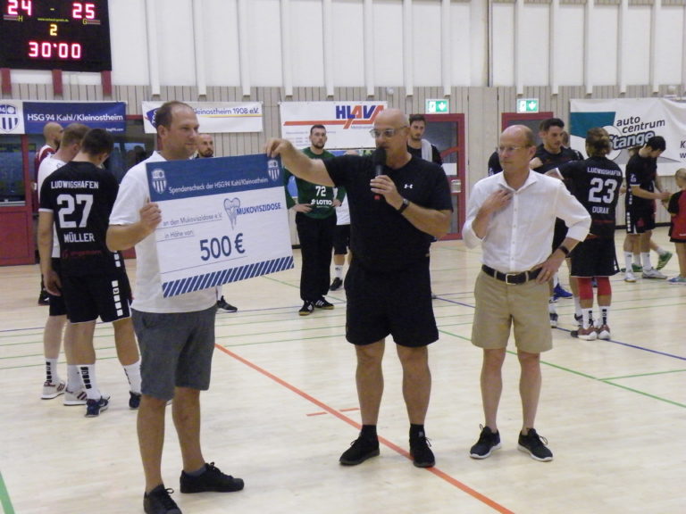TuS N-Lübbecke sicherte sich den Sieg beim 94er-Cup