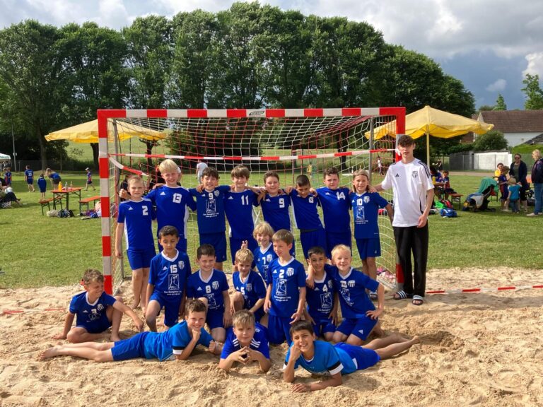 Männl. E-Jugend: Es geht auch auf Sand!
